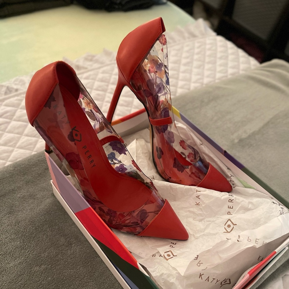 Used Size 10M Katy Perry Meline-Floral Sangaria heel